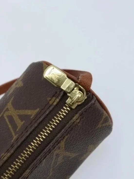 LOUIS VUITTON Monogram Papillon Pouch LV Auth - Picture 9 of 16